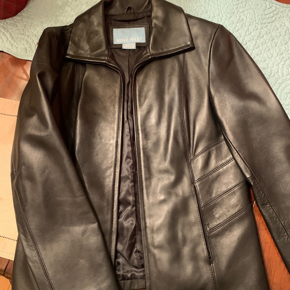 Women’s leather jacket size small